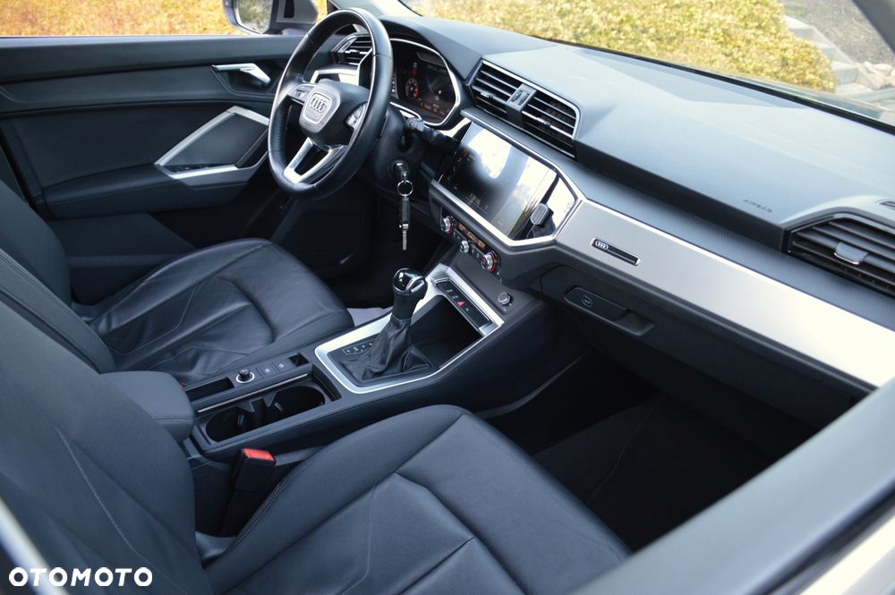 Audi Q3 35 TDI S-Line S tronic - 23