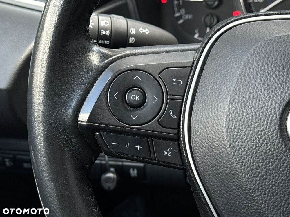 Toyota Corolla 1.8 Hybrid Comfort - 17