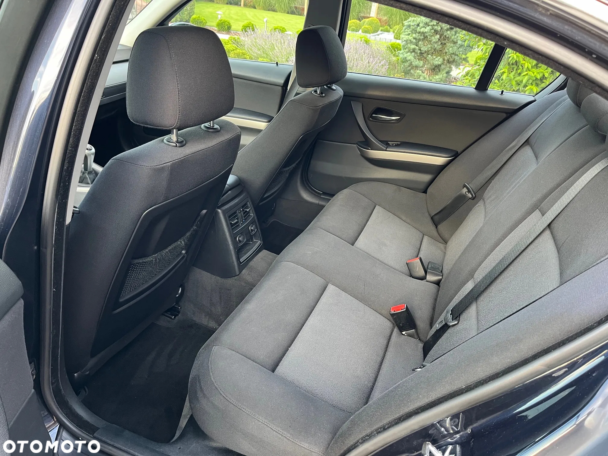 BMW Seria 3 318i - 12