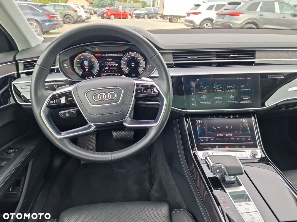 Audi A8 - 17
