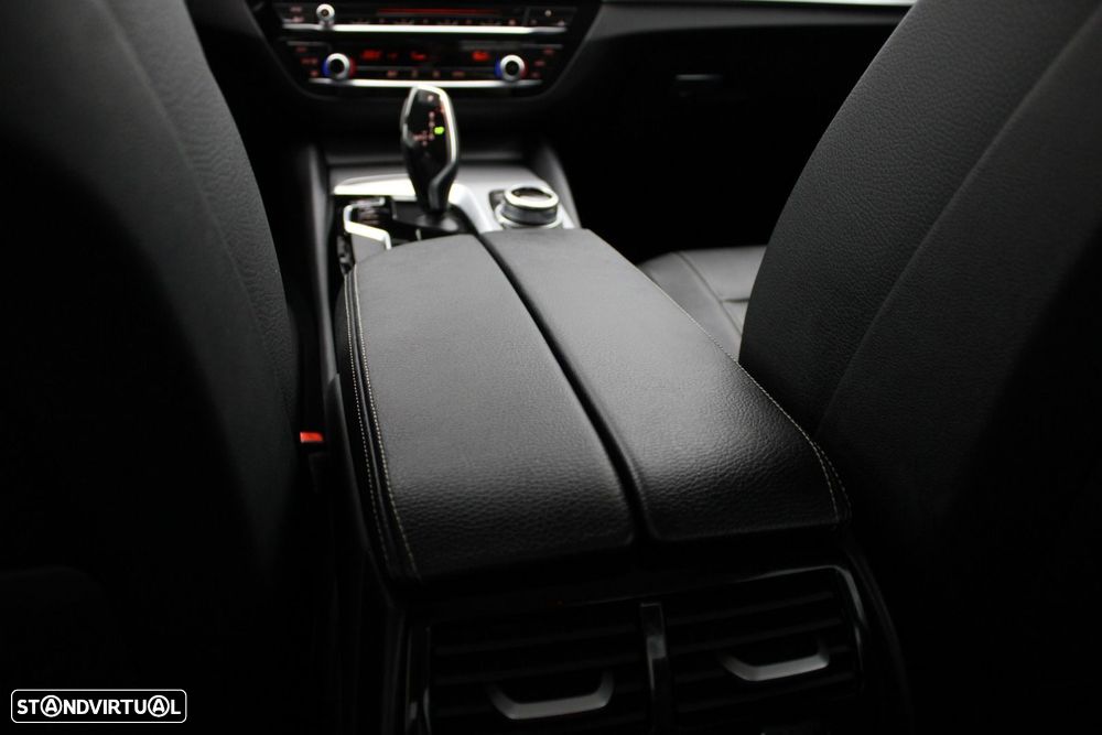 BMW 520 d Auto - 10