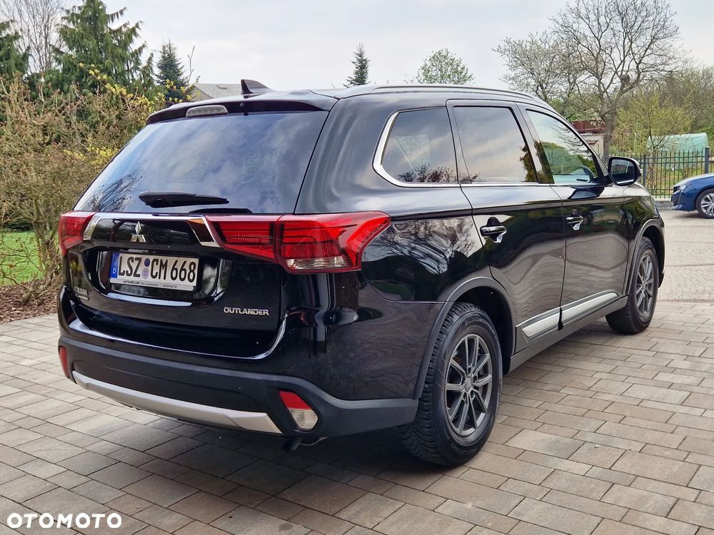 Mitsubishi Outlander 2.0 2WD Invite - 4