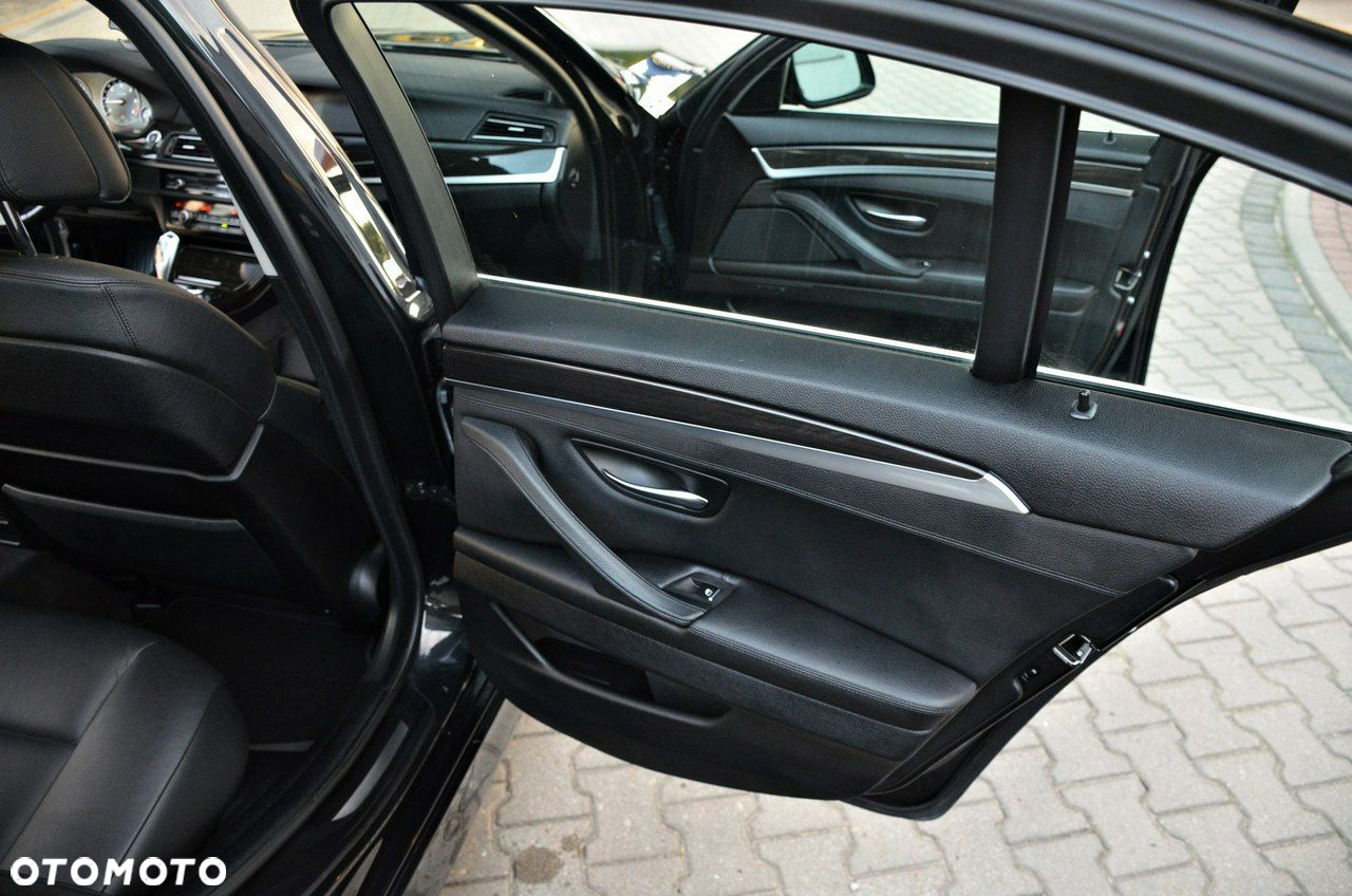 BMW Seria 5 - 21