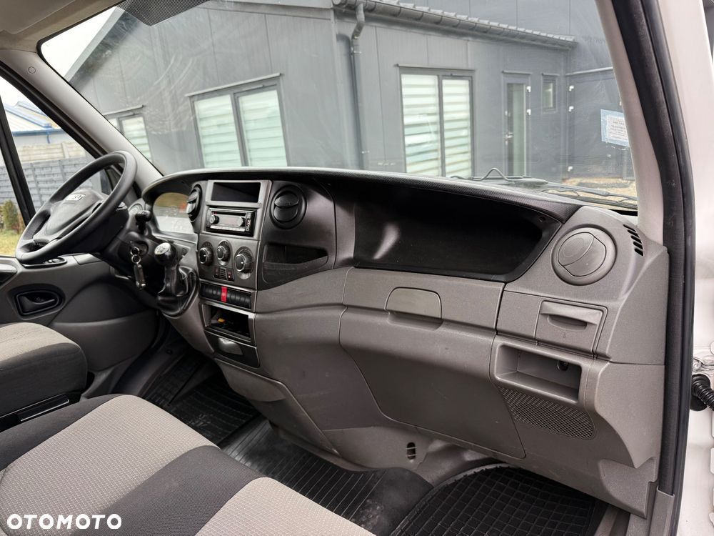 Iveco DAILY 35C15, 3.0HPI AUTOMAT,L3H2, hak 3,5t, klima tempomat - 11