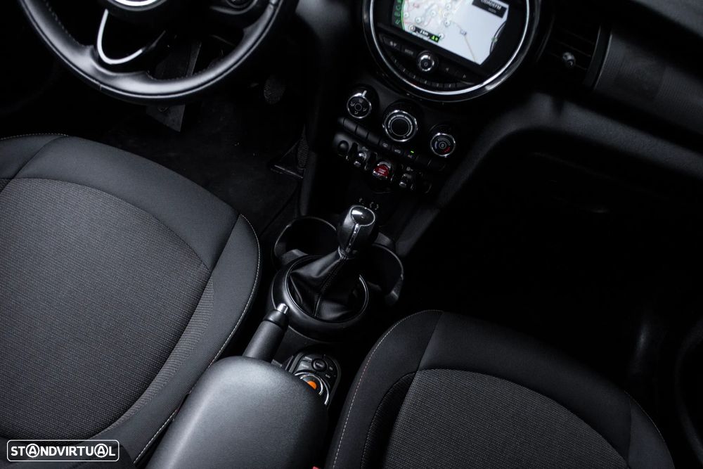 MINI 5 Portas Cooper D - 37