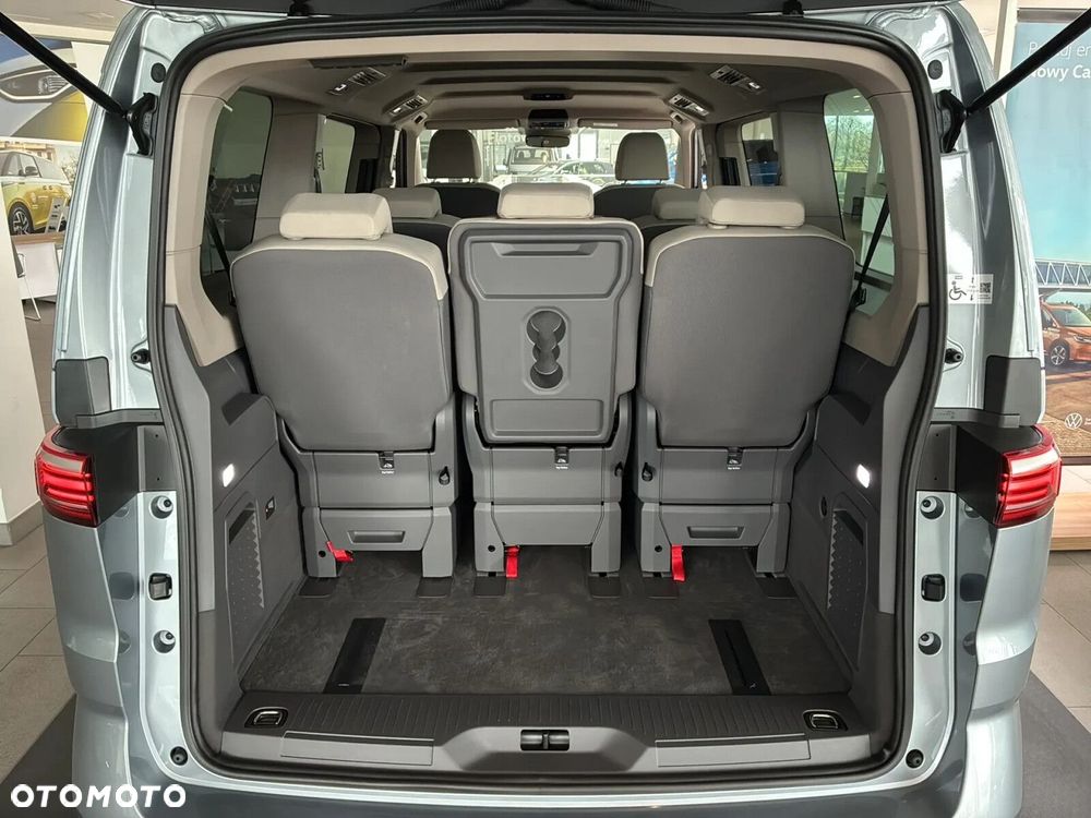 Volkswagen Multivan - 17
