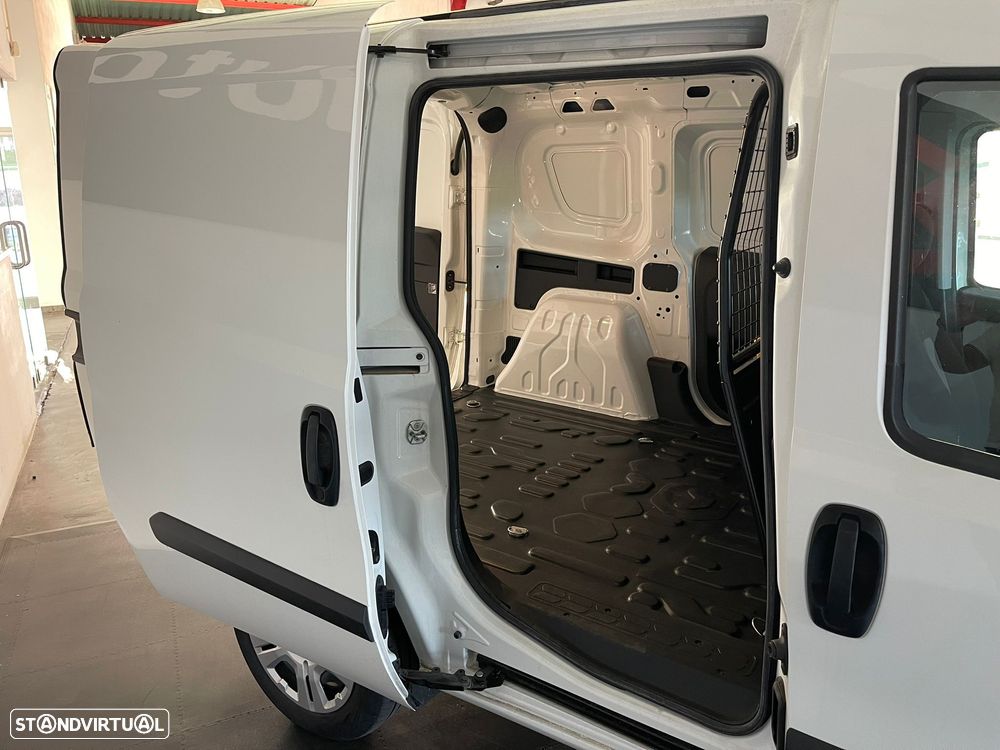 Fiat Doblo Cargo 1.3 MJT - 11