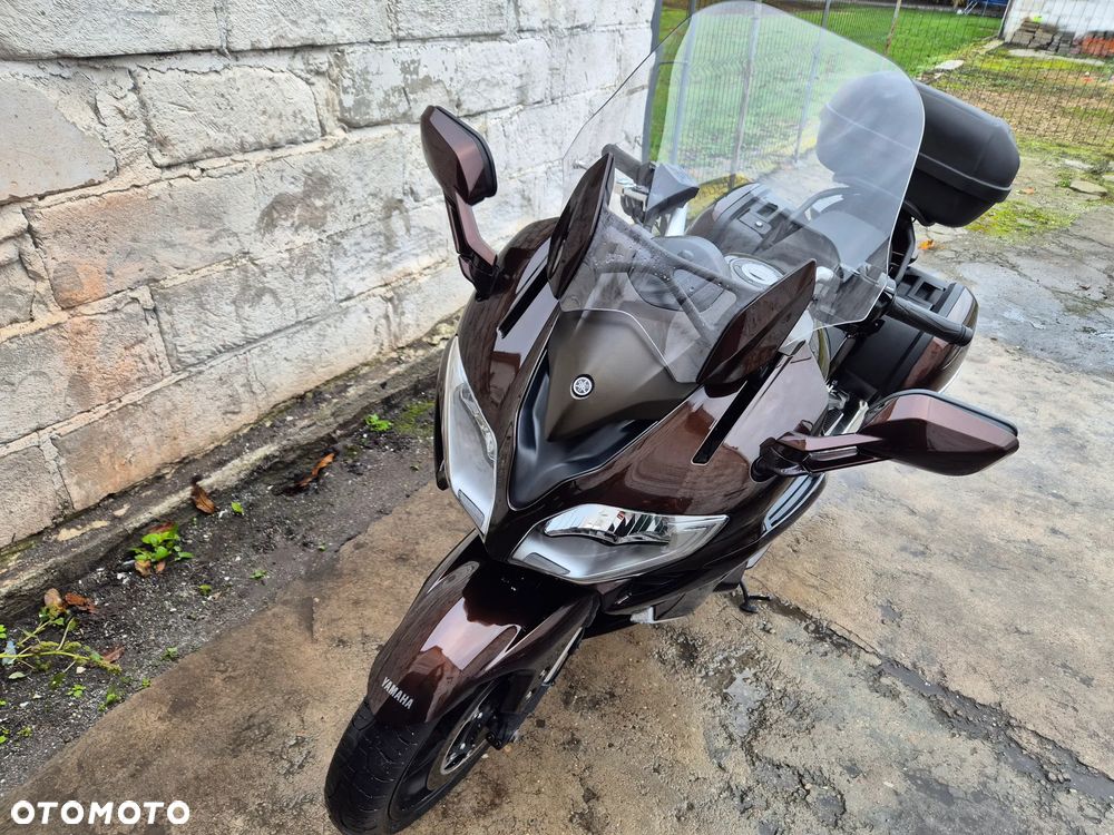 Yamaha FJR - 29
