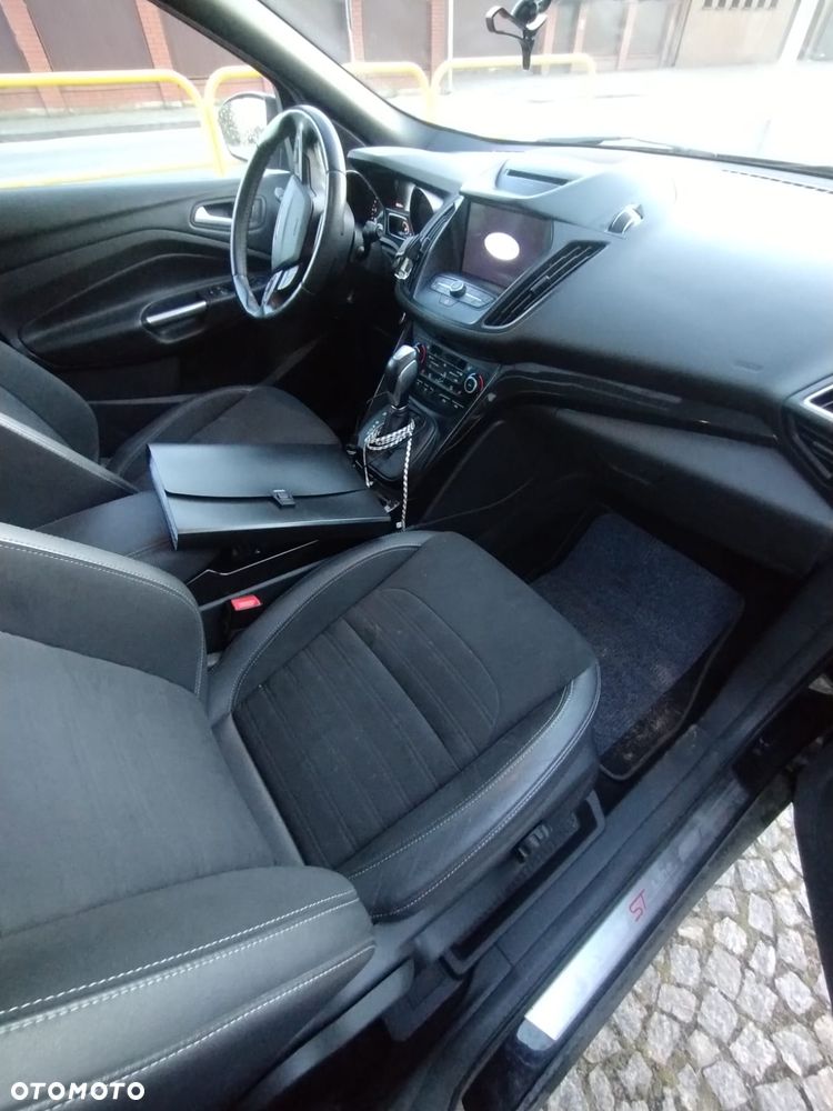 Ford Kuga 2.0 TDCi AWD ST-Line - 12