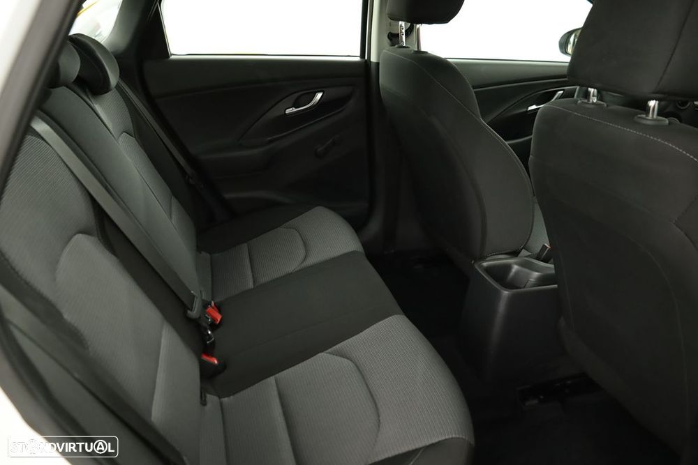 Hyundai i30 1.0 T-GDI Style Plus DCT - 22