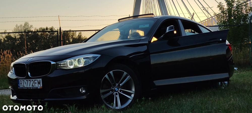 BMW Seria 3 328i xDrive Sport Line - 6