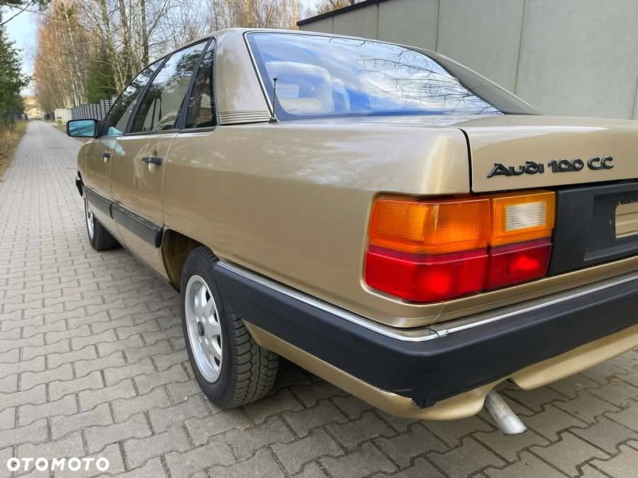 Audi 100 - 12