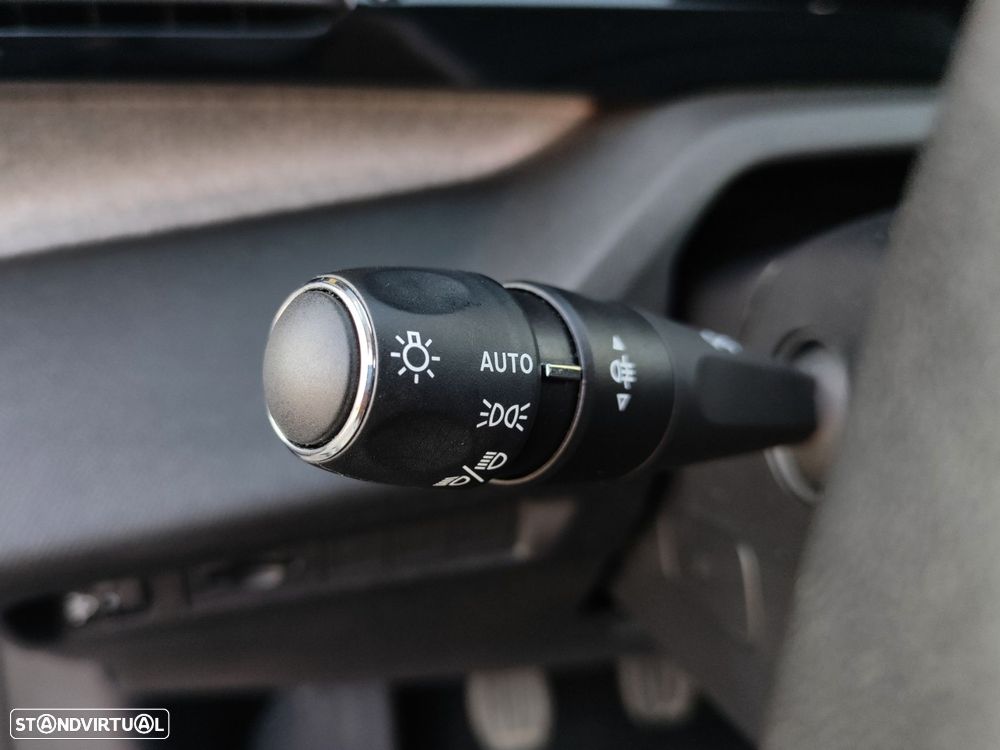 Peugeot 308 SW 1.2 PureTech Allure - 17