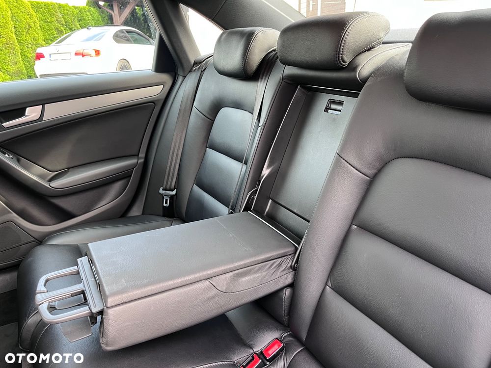 Audi A4 Limousine 2.0 TDI DPF S line Sportpaket - 19