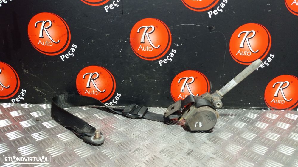 Cinto Frente Esquerdo Mercedes-Benz C-Class (W202) - 1