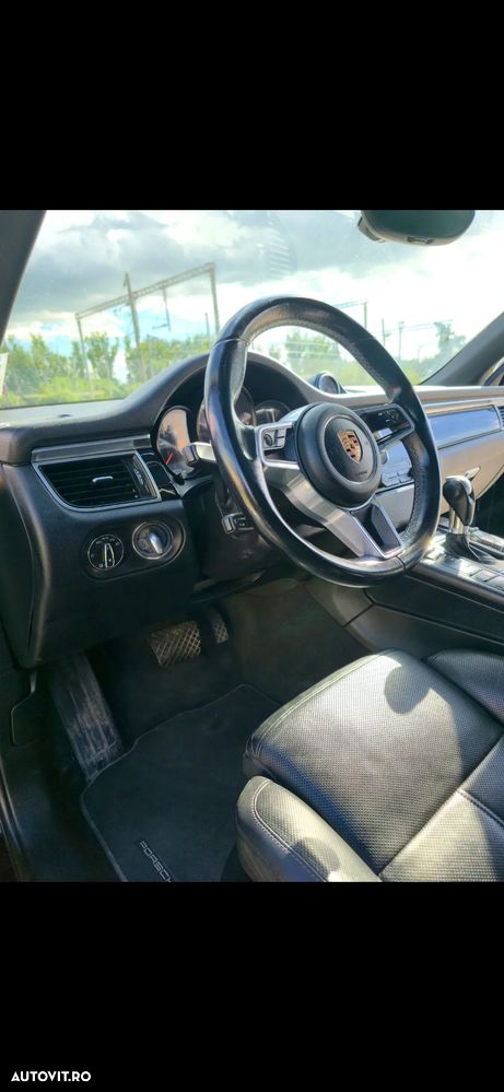 Porsche Macan Standard - 3