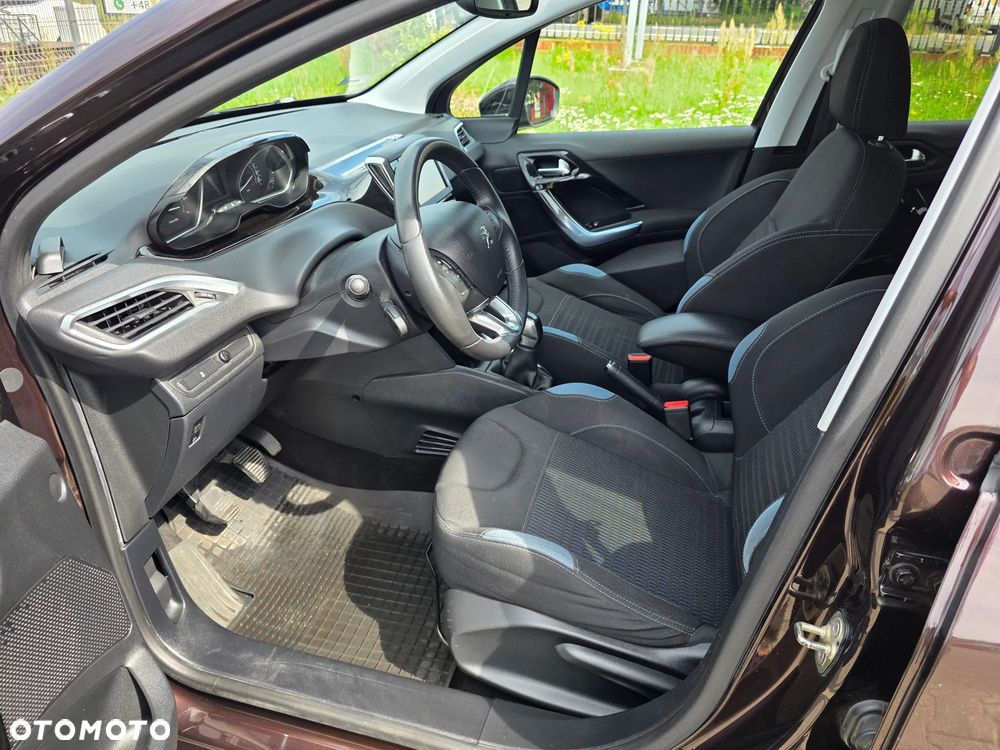 Peugeot 208 1.2 VTi Business Line - 10
