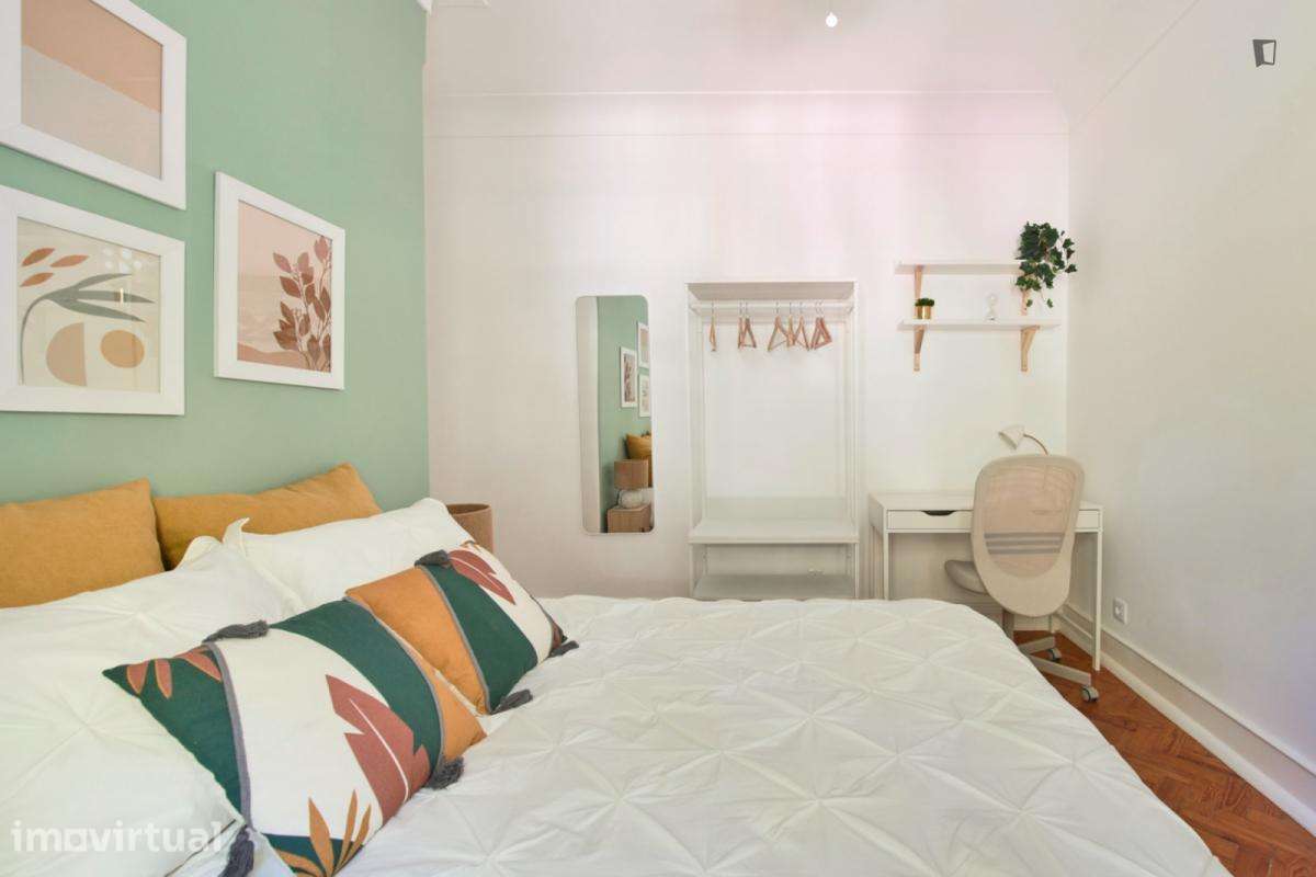 Quarto - localizado em Roma-Areeiro Lisbon - Grande imagem: 5/39