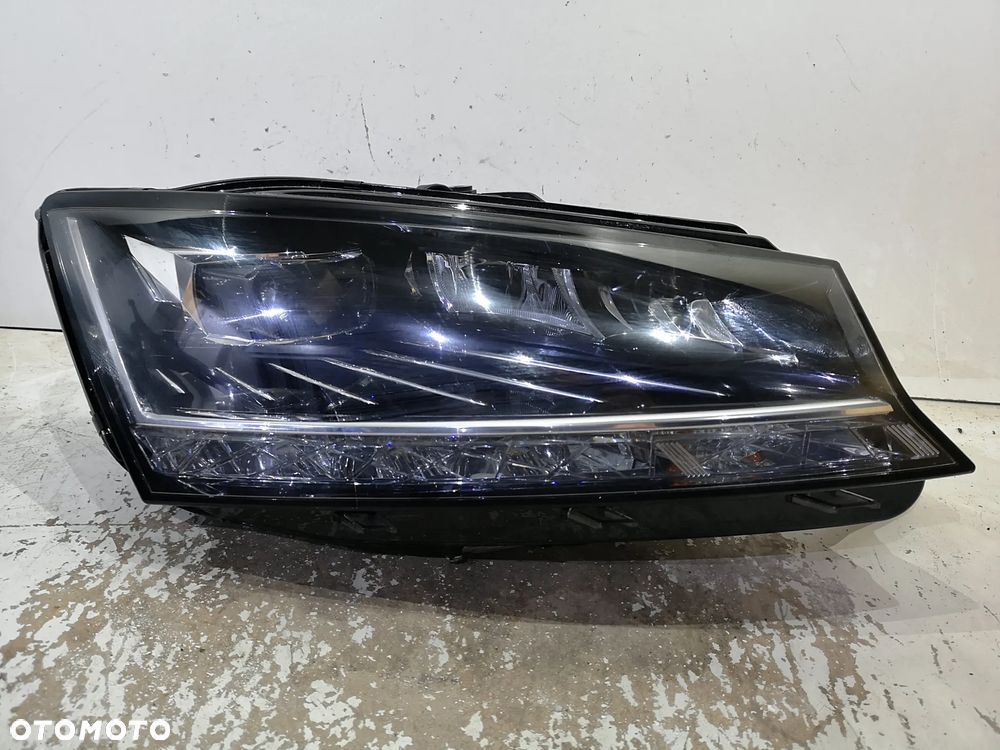 Lampa Prawa Skoda FABIA 6V1 III 3 LIFT FULL LED Kompletna Przód Przedni
