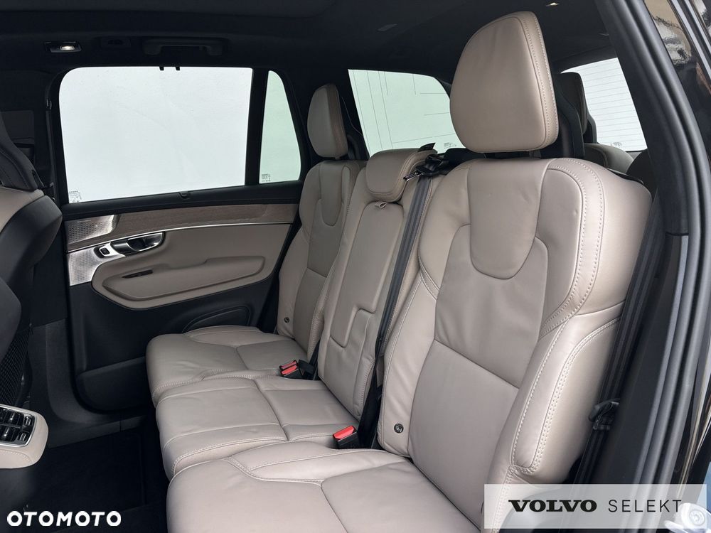 Volvo XC 90 - 26