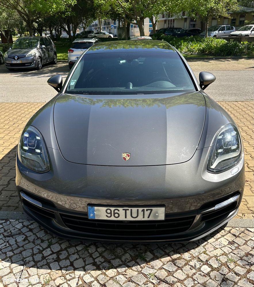 Porsche Panamera Sport Turismo 4 E-Hybrid - 12