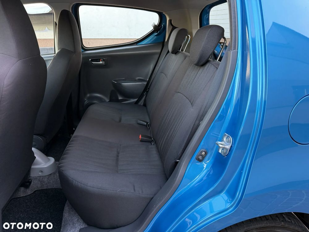 Nissan Pixo 1.0 more - 14