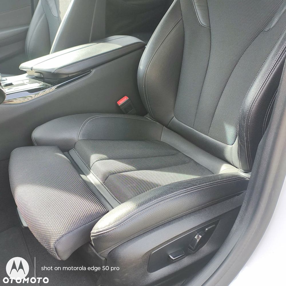 BMW Seria 5 518d Sport Line - 15