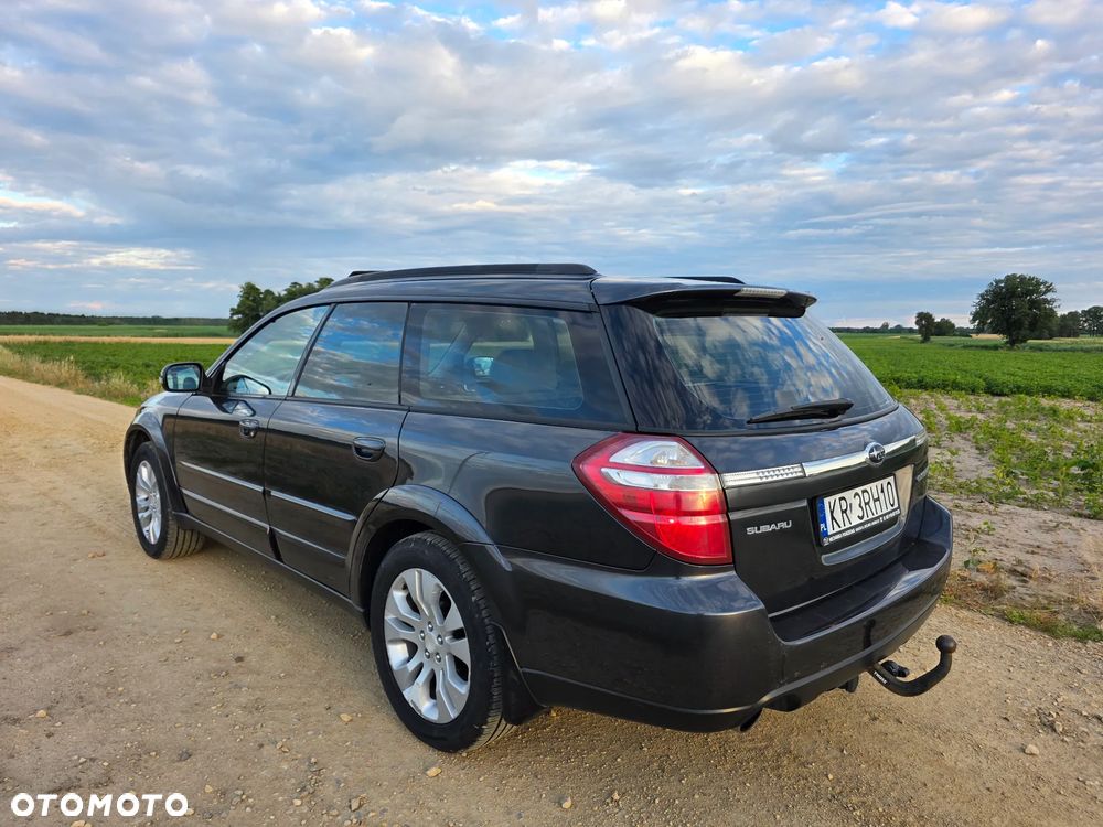 Subaru Outback - 3