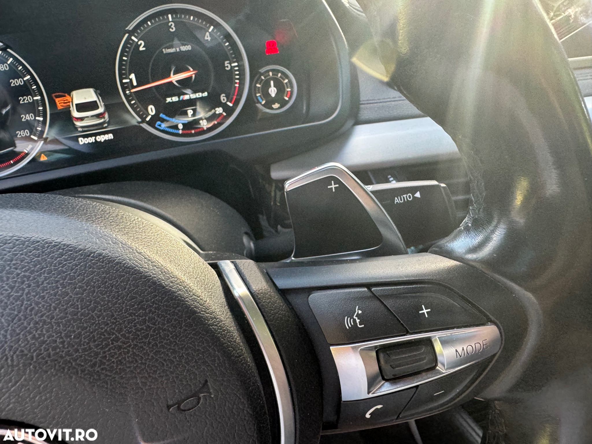 BMW X6 M M50d - 25