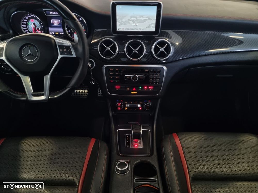 Mercedes-Benz GLA 45 AMG 4-Matic - 14