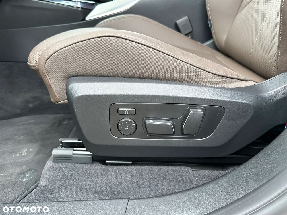 BMW X3 xDrive20d mHEV - 11