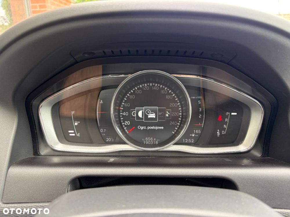 Volvo XC 60 D4 AWD Momentum - 10