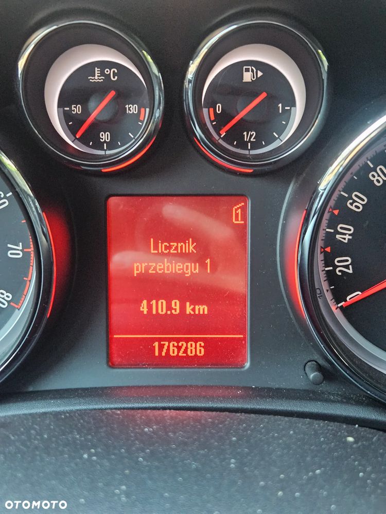 Opel Astra 1.4 Turbo - 2