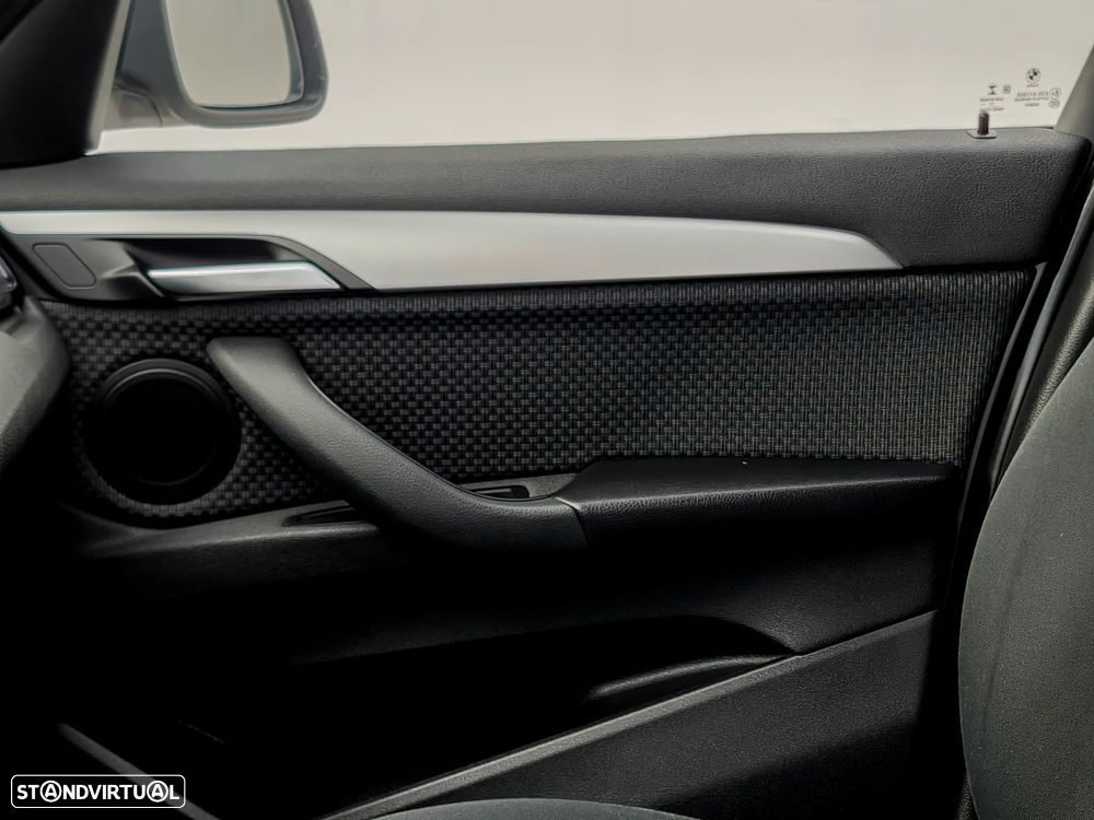 BMW X1 16 d sDrive - 33