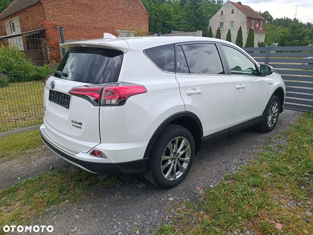 Toyota RAV4 Hybrid Premium 4x4 - 8