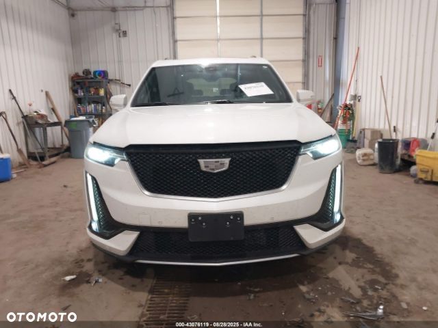 Cadillac XT6 - 8