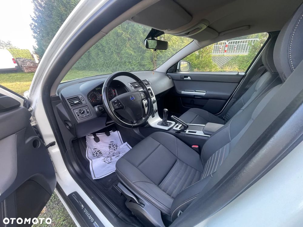 Volvo V50 D2 Kinetic - 8