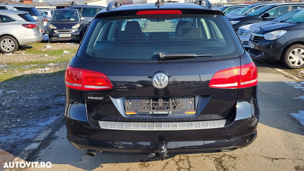 Volkswagen Passat - 12