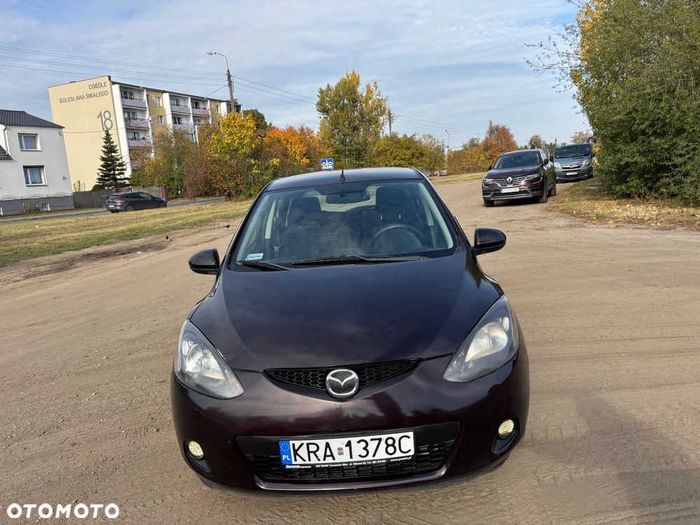 Mazda 2 - 8