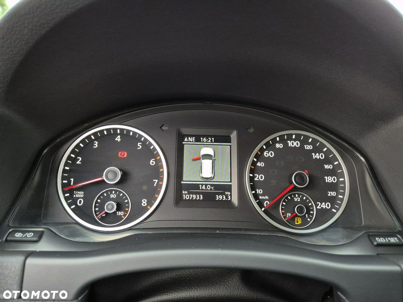 Volkswagen Tiguan 1.4 TSI Sport&Style - 9