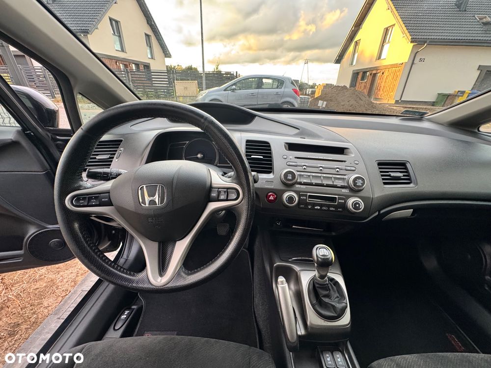 Honda Civic 1.8 Executive - 16