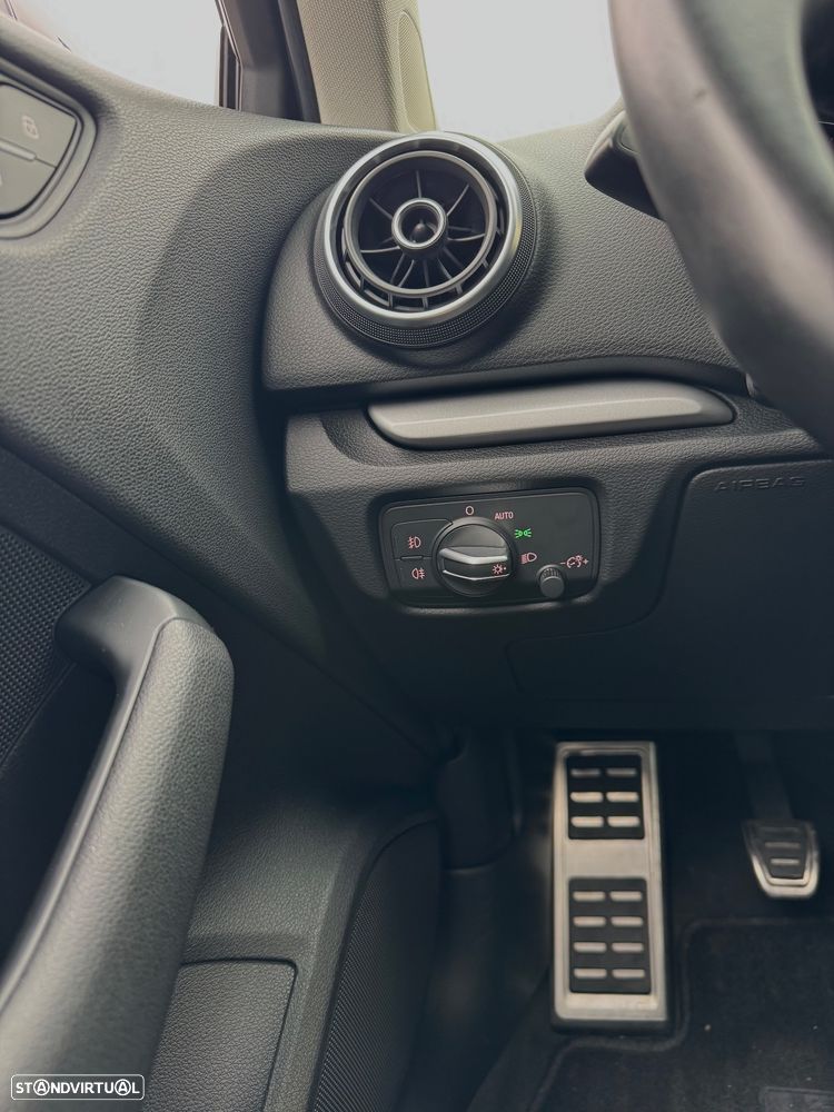 Audi A3 Sportback 1.6 TDI (clean diesel) Ambition - 13