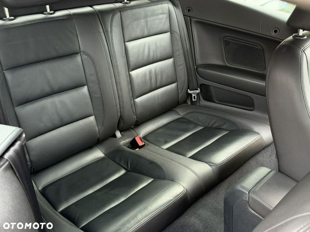 Volkswagen Golf - 22