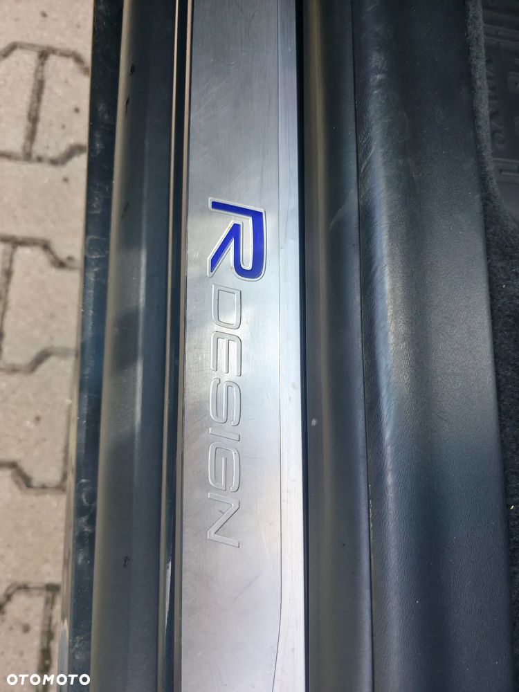 Volvo XC 60 D4 AWD Momentum - 24