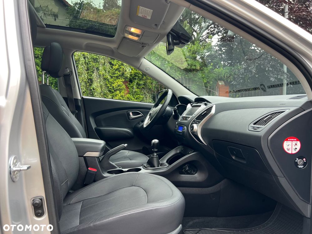 Hyundai ix35 blue 1.6 2WD Finale Gold - 32