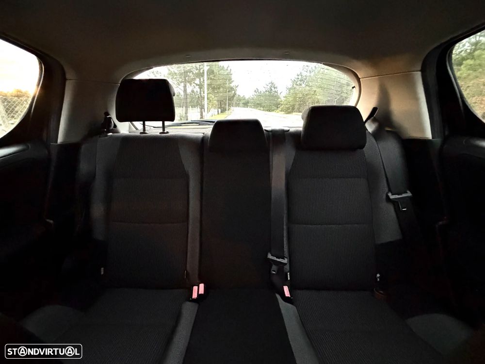 Peugeot 207 1.4 HDi Urban - 8
