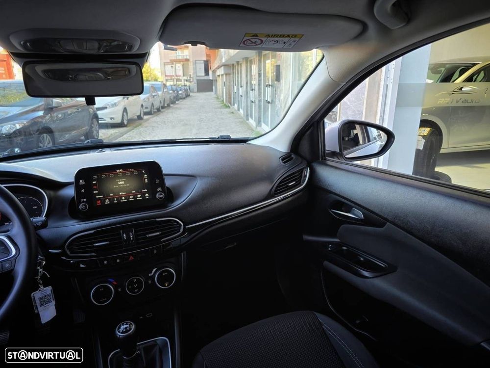 Fiat Tipo Station Wagon 1.0 GSE T3 City Life - 18