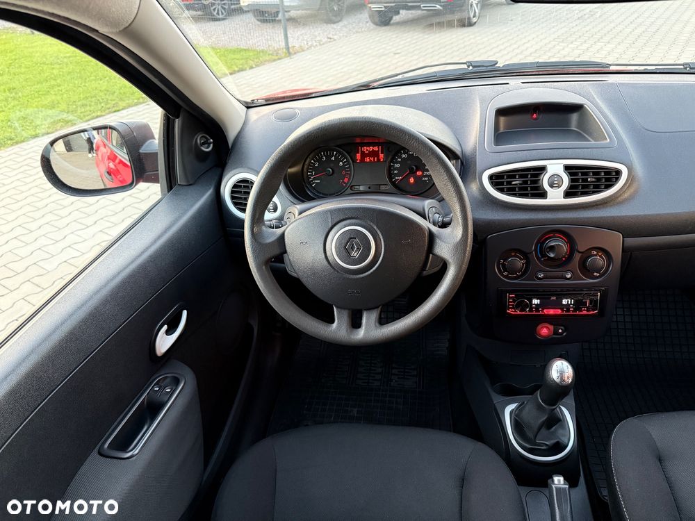 Renault Clio 1.2 16V 75 Yahoo - 23