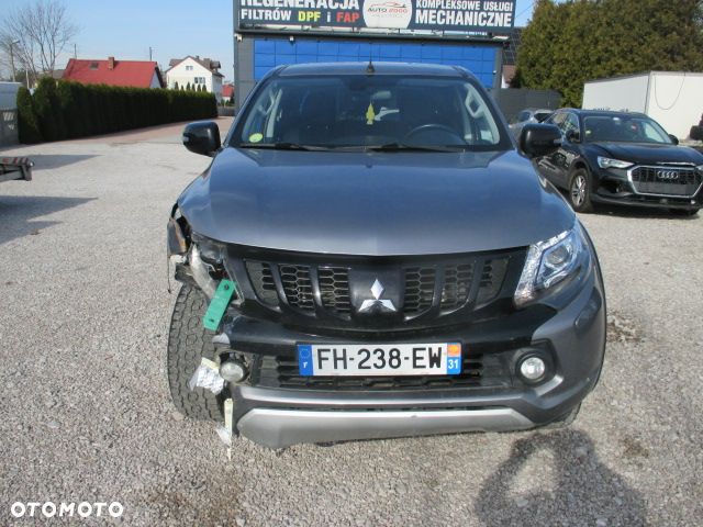Mitsubishi l200 - 3