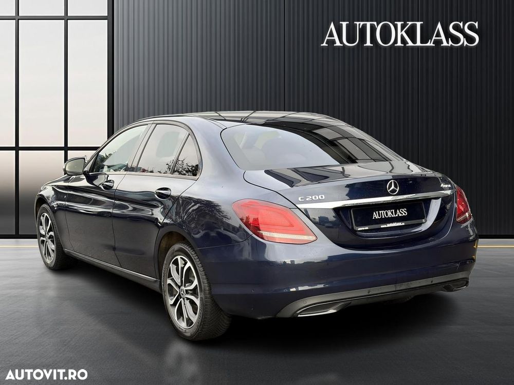 Mercedes-Benz C 200 4MATIC Aut. - 4